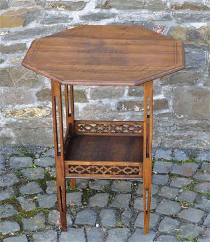 Alter oktogonaler bar oder - bar-,